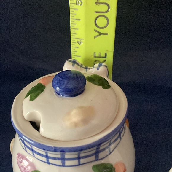 Ceramic sugar bowl and creamer set white with painted ribbon and bow design - Picture 11 of 11